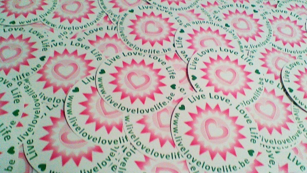 Live Love Logo Veeeeeeel